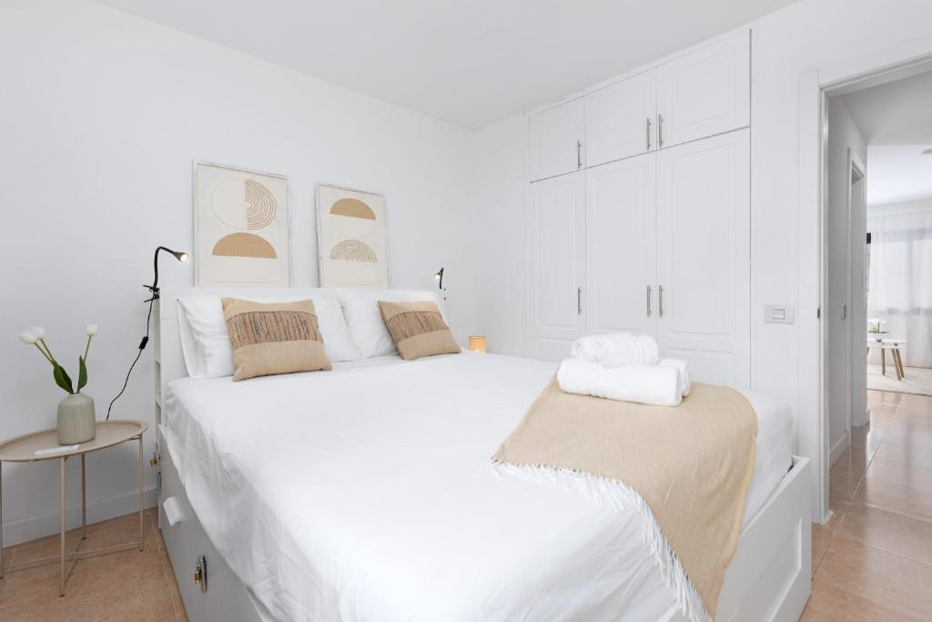 Home2Book Apt with Pool near Beaches in Corralejo - 3