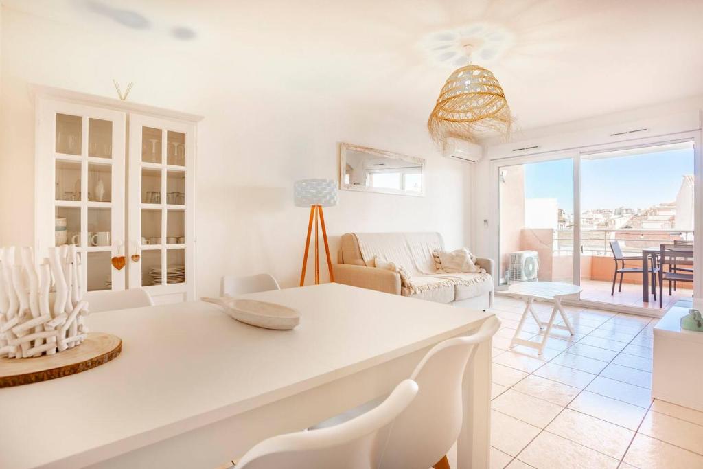 Appartement climatisé centre ville, proche plages Saint Raphaël et Fréjus avec ascenseur - 5