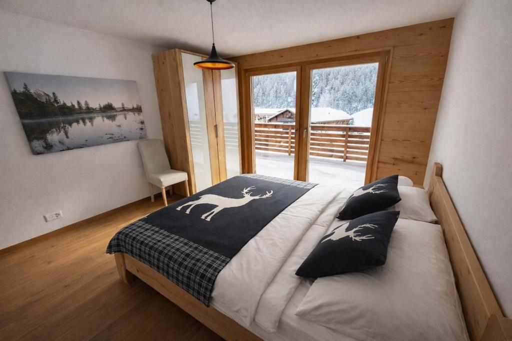 Modern chalet apartment with Eiger view - 2