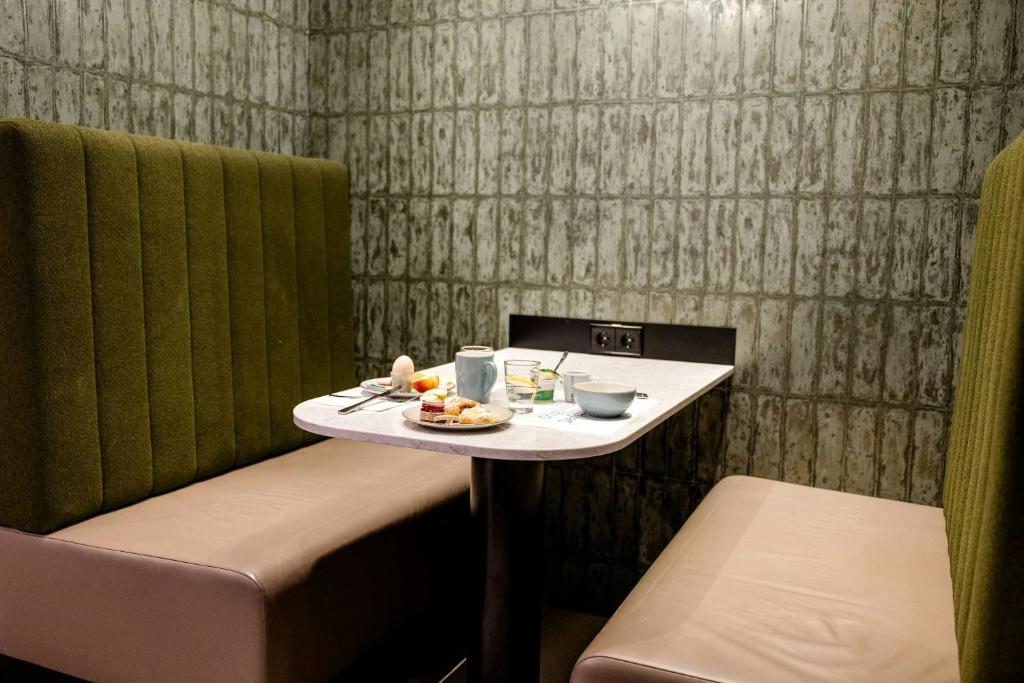 Motel One Frankfurt-Hauptbahnhof — Restaurant & bars in Frankfurt am Main, Hesse