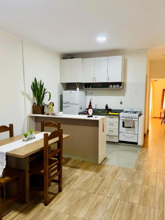 Full apartment in a residential neighborhood of Iguazú - 1