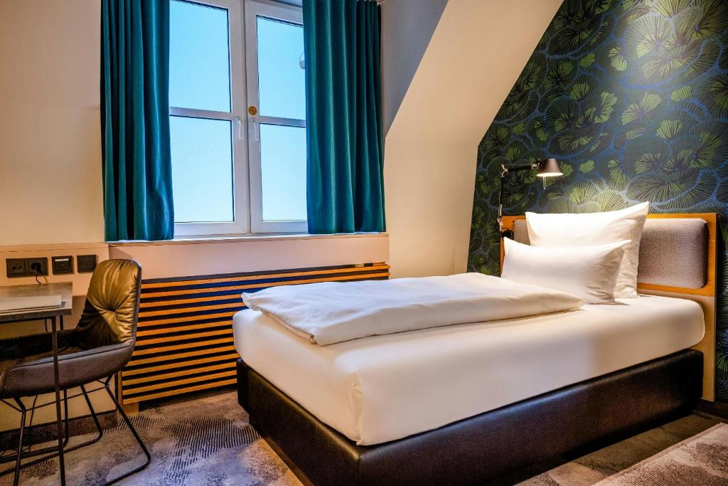 Motel One Frankfurt-Hauptbahnhof — Hotel rooms in Frankfurt am Main, Hesse