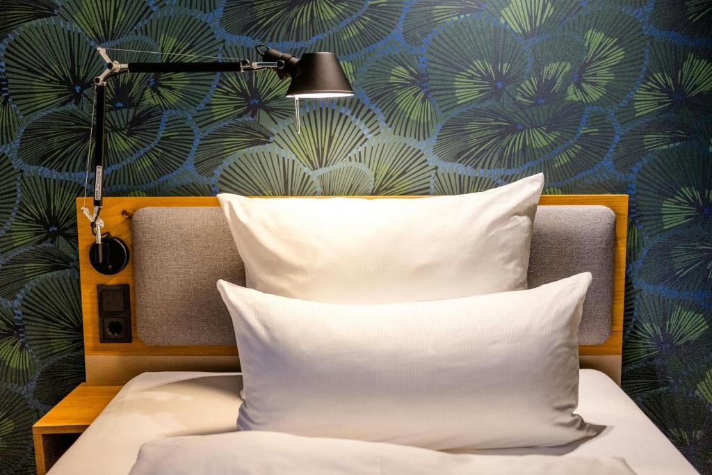 Motel One Frankfurt-Hauptbahnhof — Hotel rooms in Frankfurt am Main, Hesse
