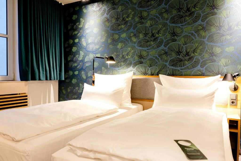 Motel One Frankfurt-Hauptbahnhof — Hotel rooms in Frankfurt am Main, Hesse