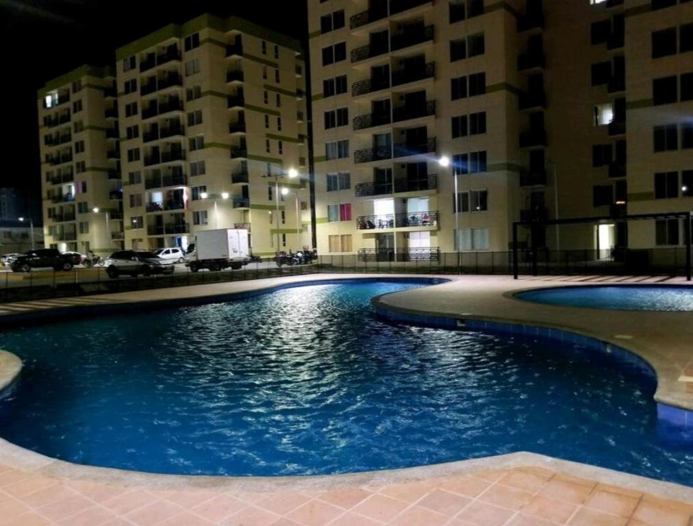 Bonito Apartamento Con Piscinas Central - 5