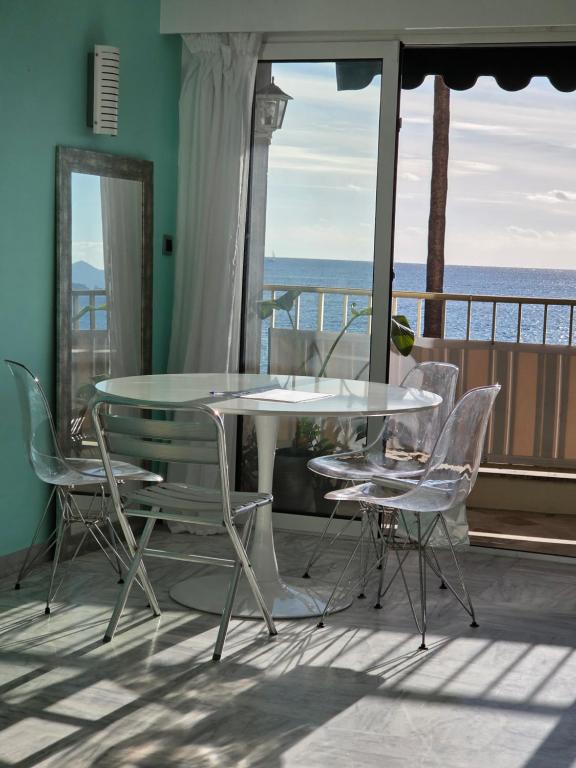 Paradou on the beach, amazing view, 3 beds - 3