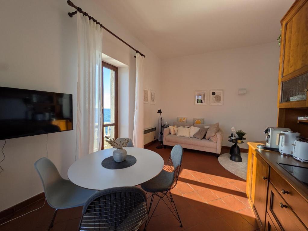 Riva Felice - Romantic Experience with Lake View - 3