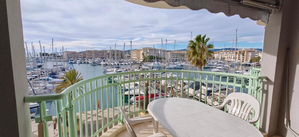 Apartment in Port Fréjus with sea and marina views - 2