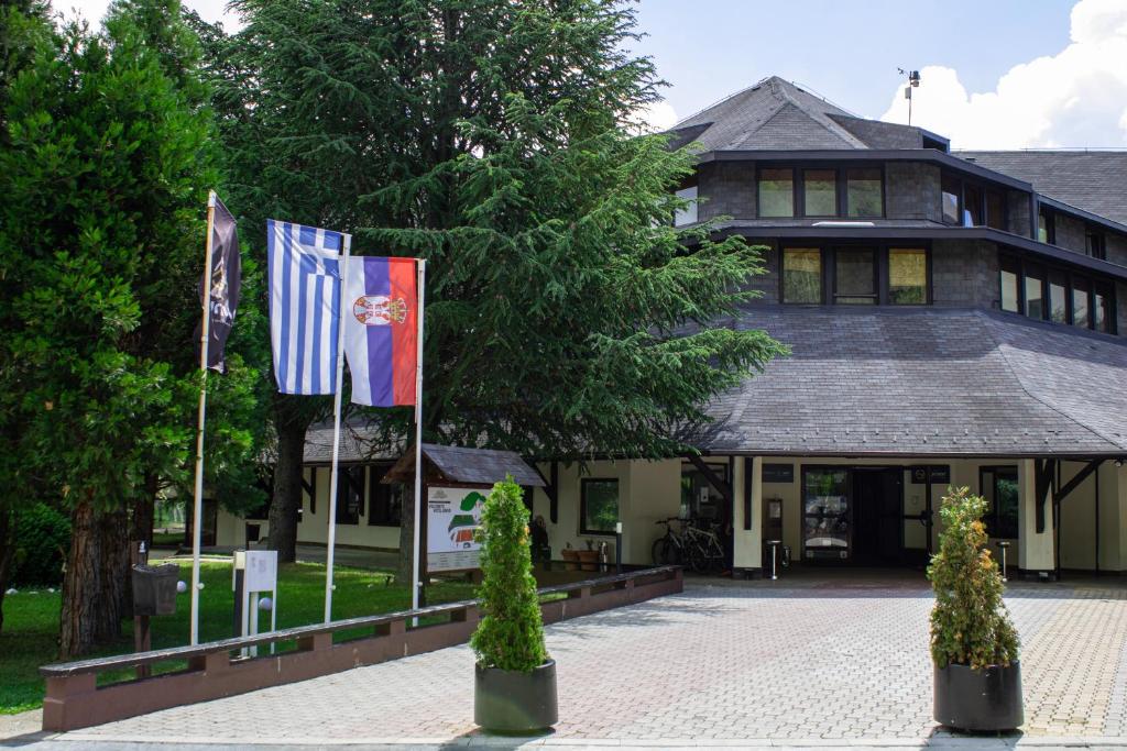 Hotel Junior - 1
