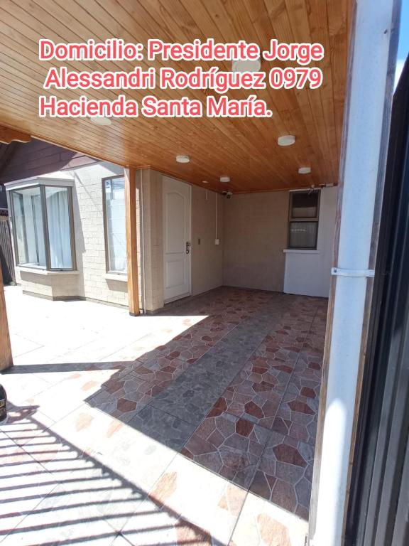 Casa Labranza estacionamiento 2 dormitorios amoblada Jorge Alessandri 0979 - 3