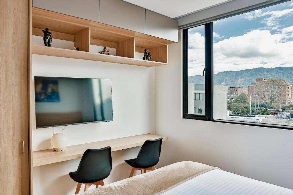 Studio with Views in the Heart of Pasadena - 5