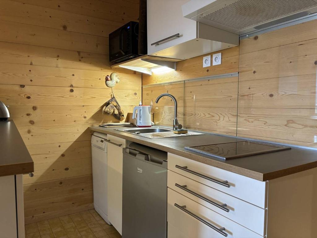 Charmant appartement fonctionnel près du centre bourg, balcon et parking gratuit - FR-1-548-2 - 5