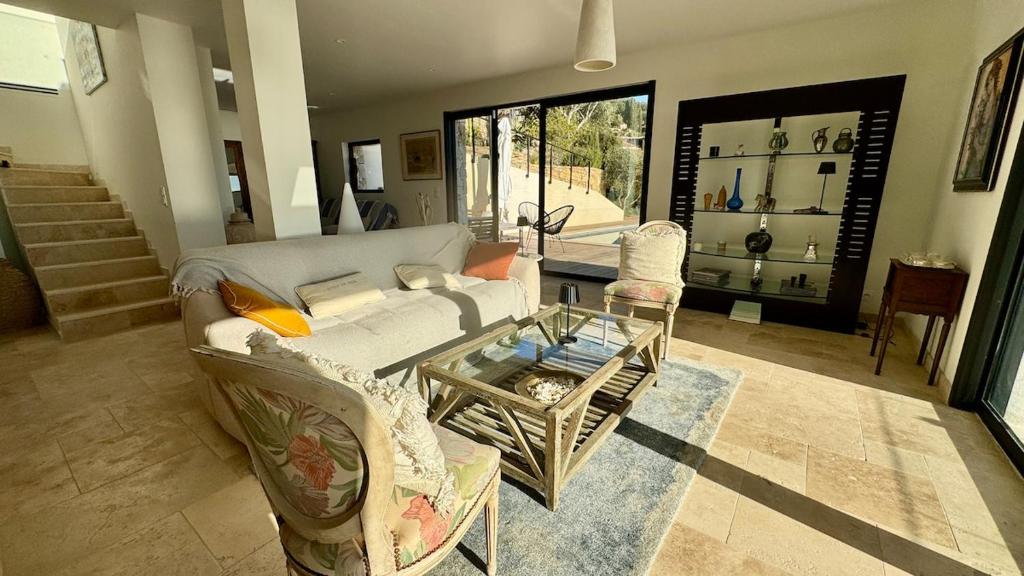 Villa Haumana - Family Villa with Sea View and Pool - 4