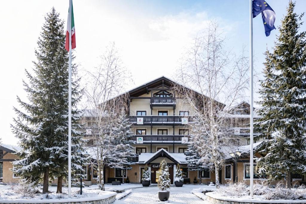 Golf Hotel - 1