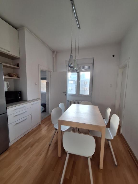 Spacious and comfortable accommodation in the very center of the city - 2