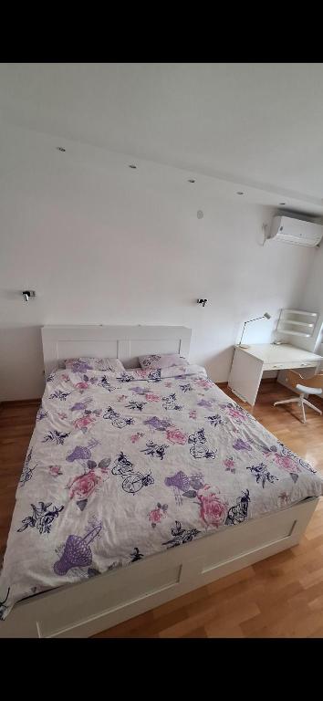 Spacious and comfortable accommodation in the very center of the city - 4