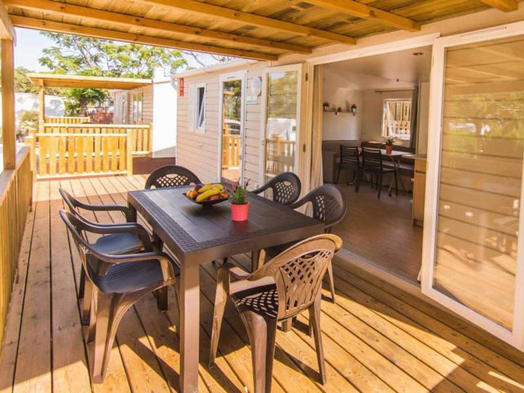 Mobil Home avec Terrasse à Marbella - API-1-52-1866 - 3