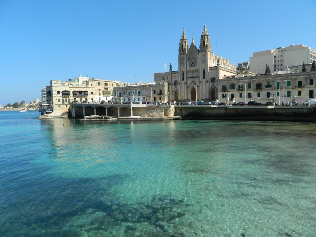 Seafront Apartment Sliema photo