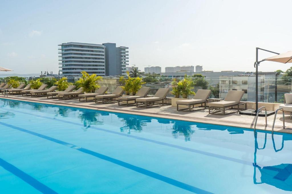 Luxury Apartment Suite Lake View 2 min Airport - 3