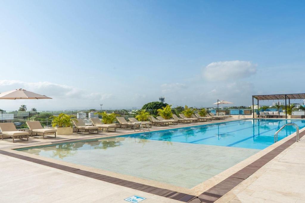 Luxury Apartment Suite Lake View 2 min Airport - 2