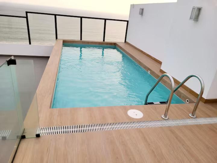Hermozo Apartamento con vista al Mar - 3