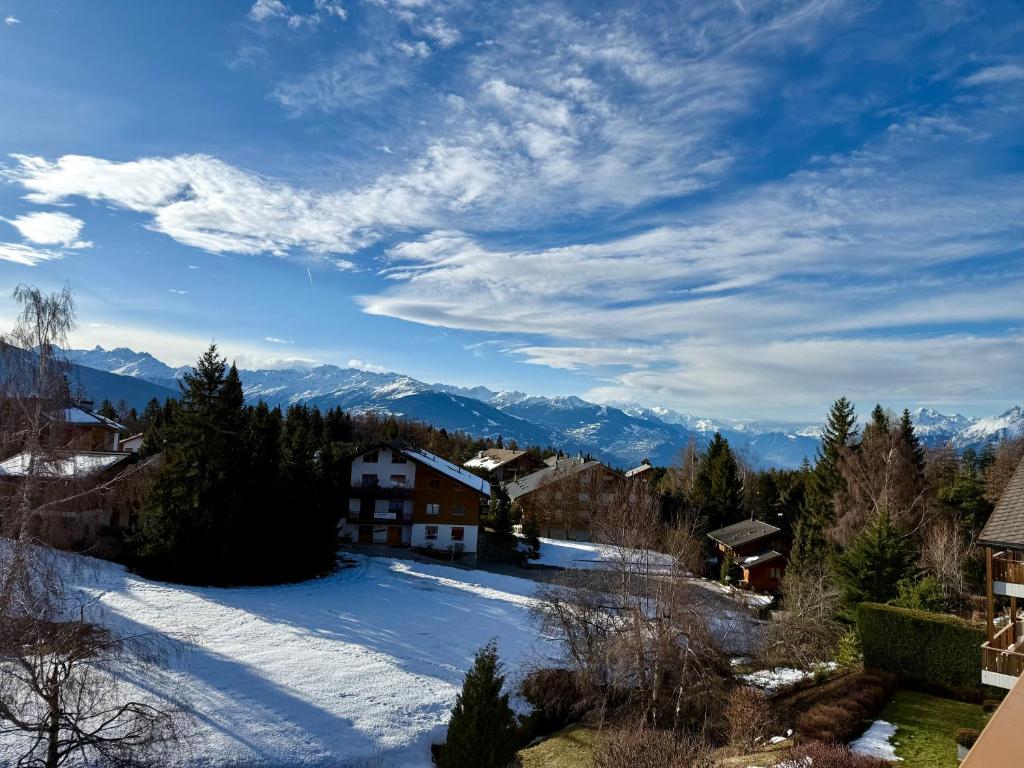 Duplex spacieux et plein de charme à Crans-Montana - 3