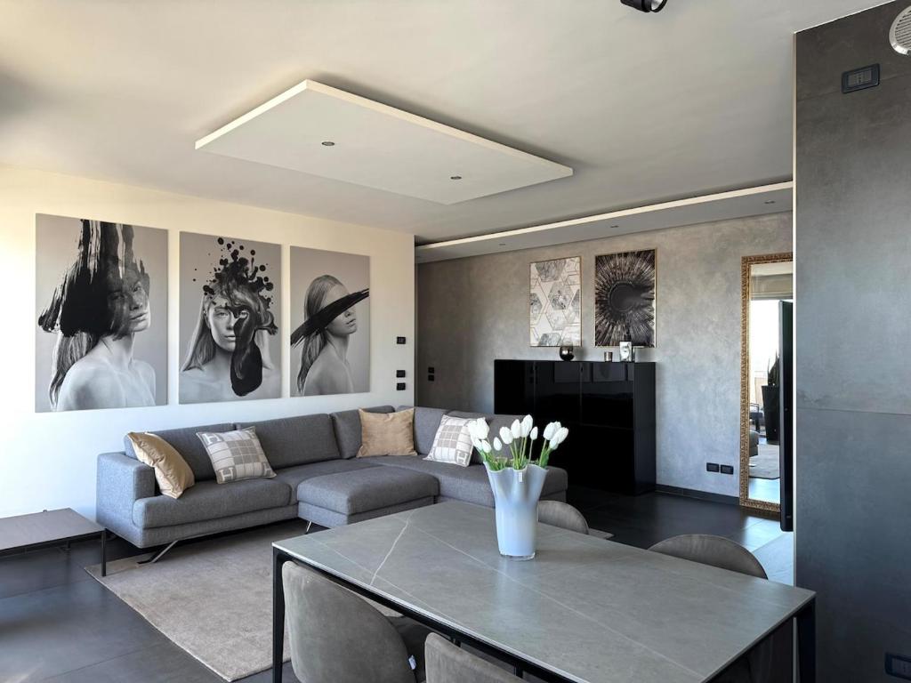 Panoramic Penthouse Brescia - Jacuzzi - Private Parking - 2