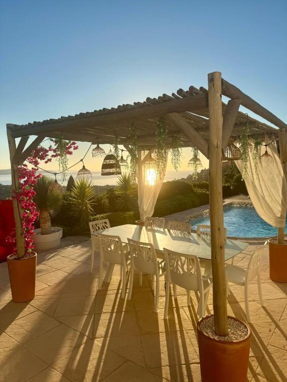 VILLA JUCANOS - Vue mer panoramique Golfe de St-Tropez - 1
