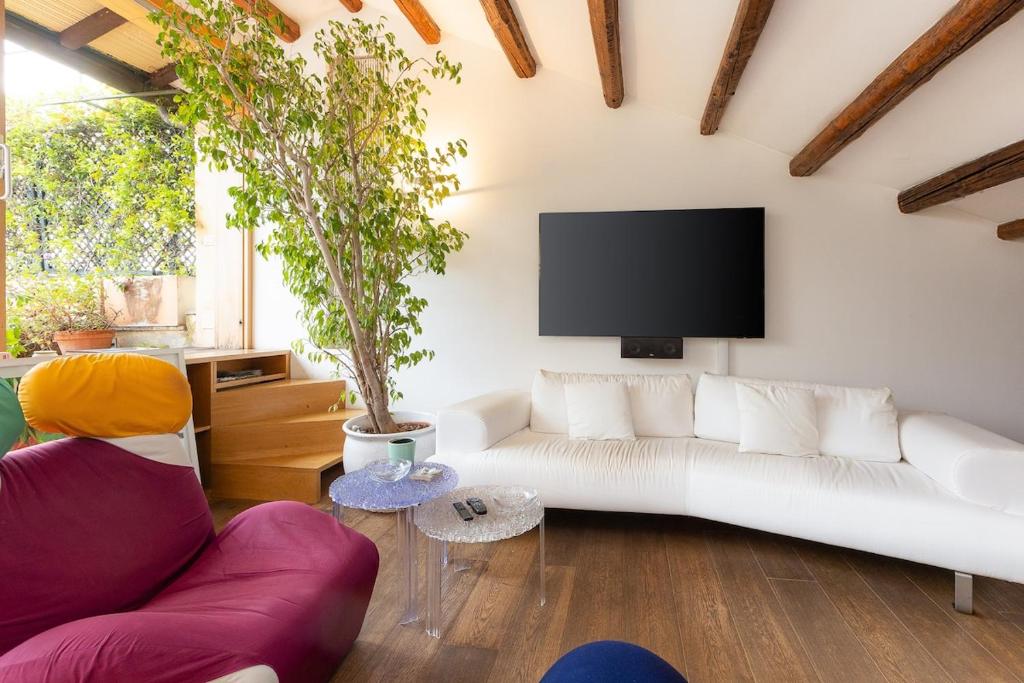 Design duplex Penthouse with Terrace and elevator in Monti - 2