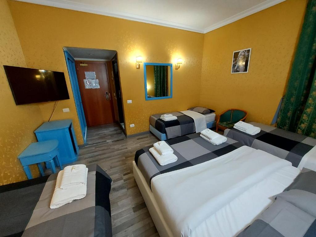 Hotel Oscar Suite - 3