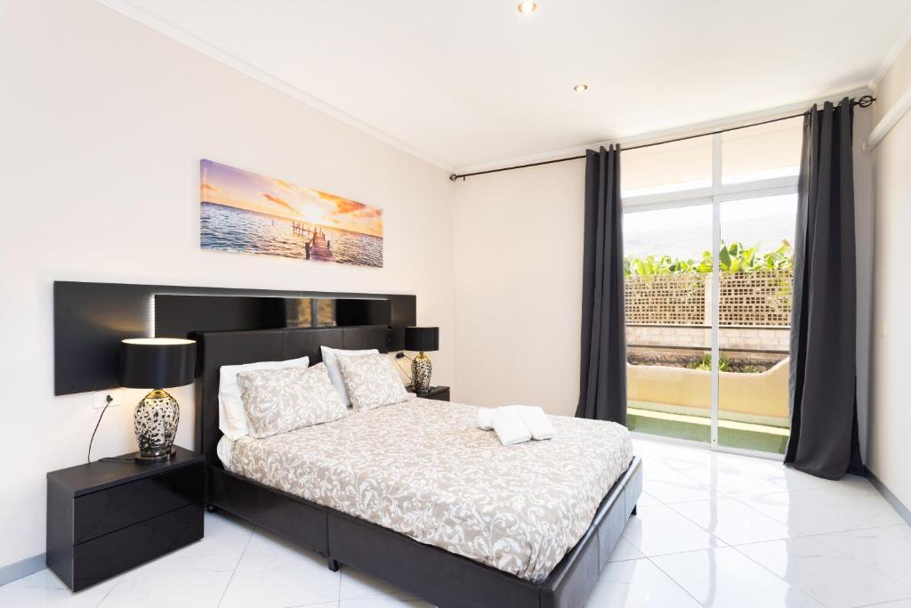 Home2Book Apart with Terrace & Pool in Costa Adeje - 4