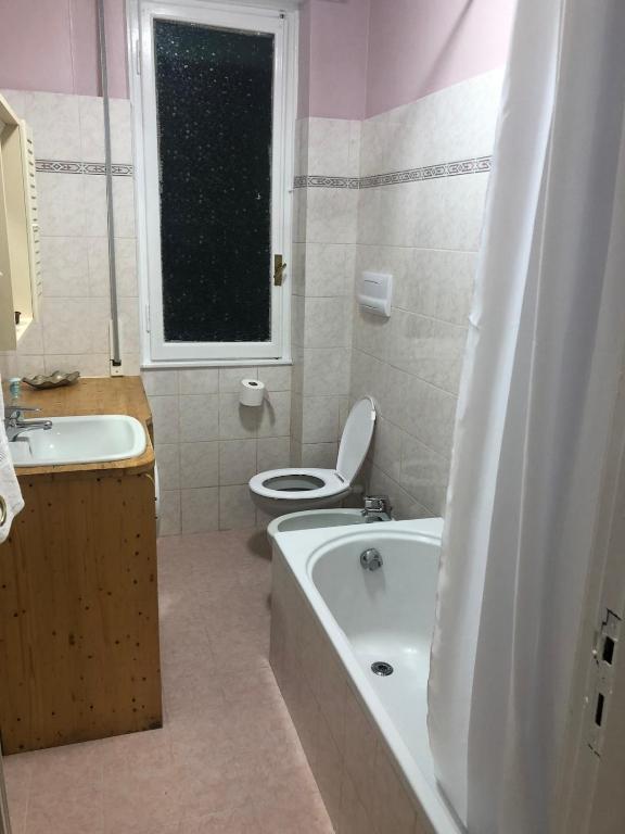 Lulas Lovely Rental - 3