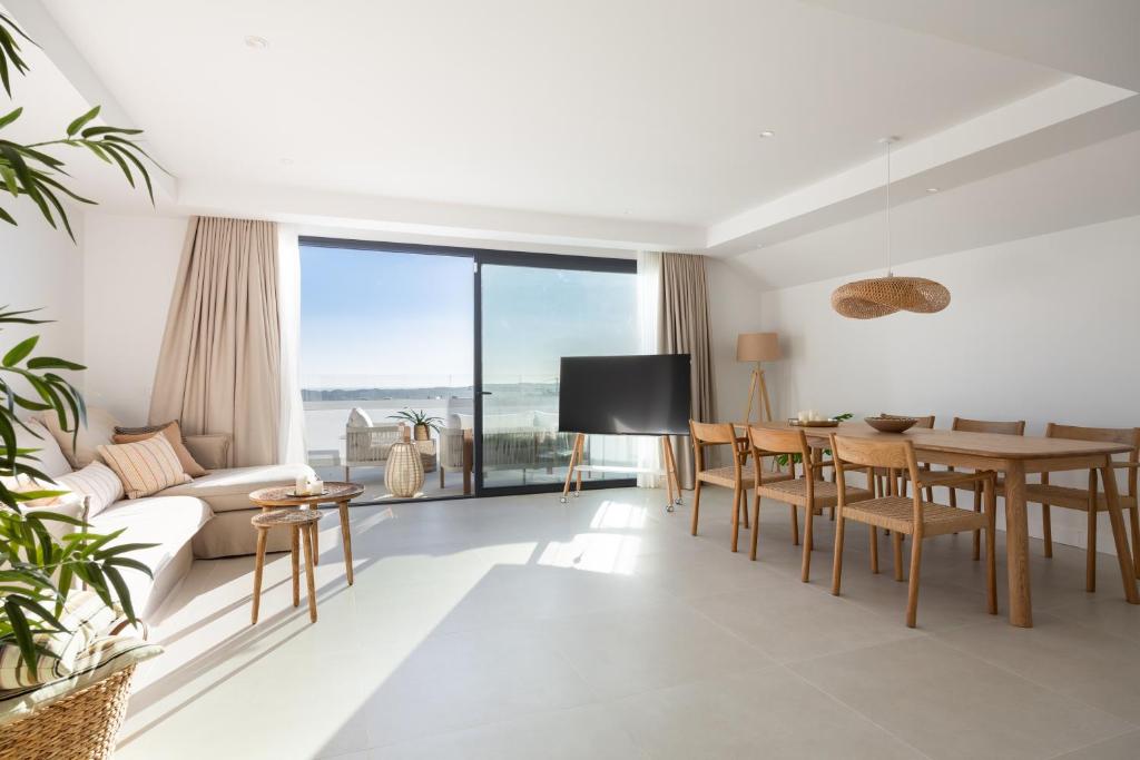 Panorama Luxury Penthouse in Higueron - 5