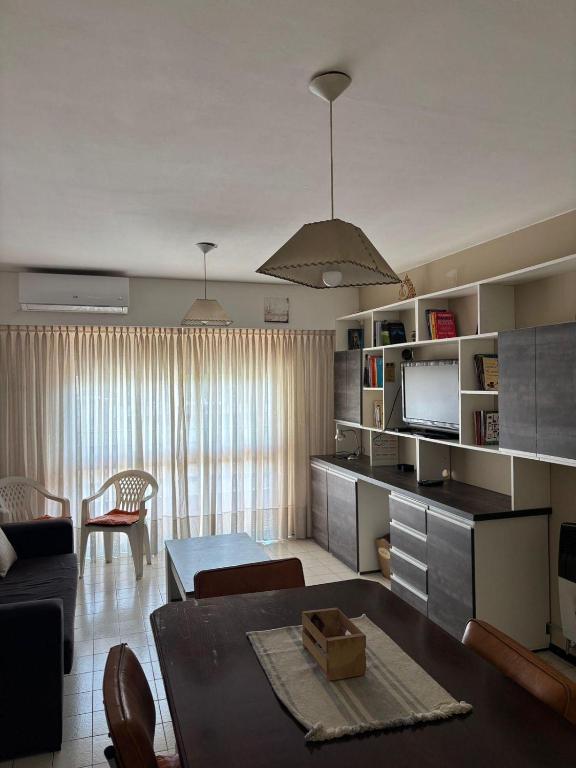 1 Dormitorio - Balcon - Gran departamento - 4