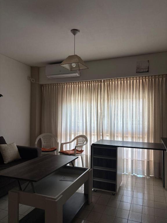 1 Dormitorio - Balcon - Gran departamento - 3