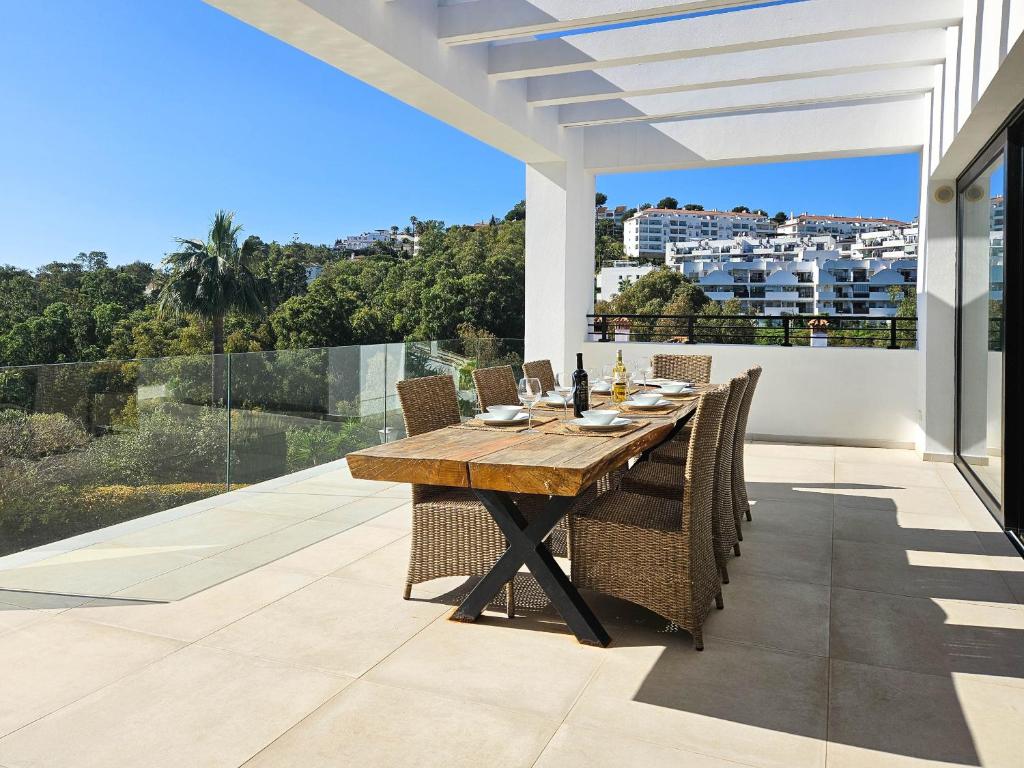 Modern 3 Bed Villa with Private Pool near La Cala - 3
