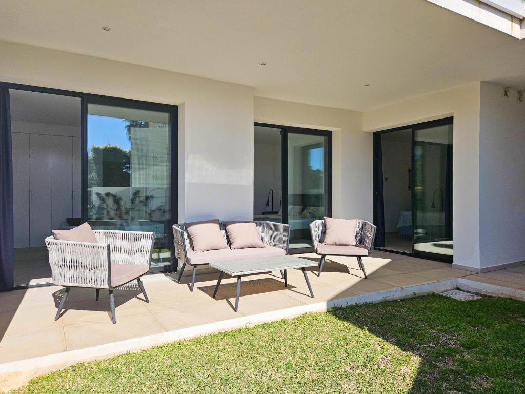 Modern 3 Bed Villa with Private Pool near La Cala - 5