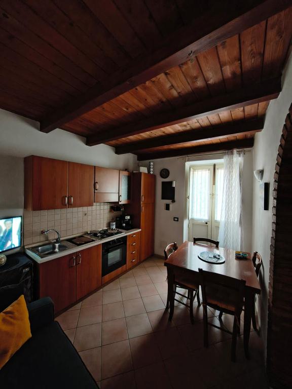 Toro House - 4