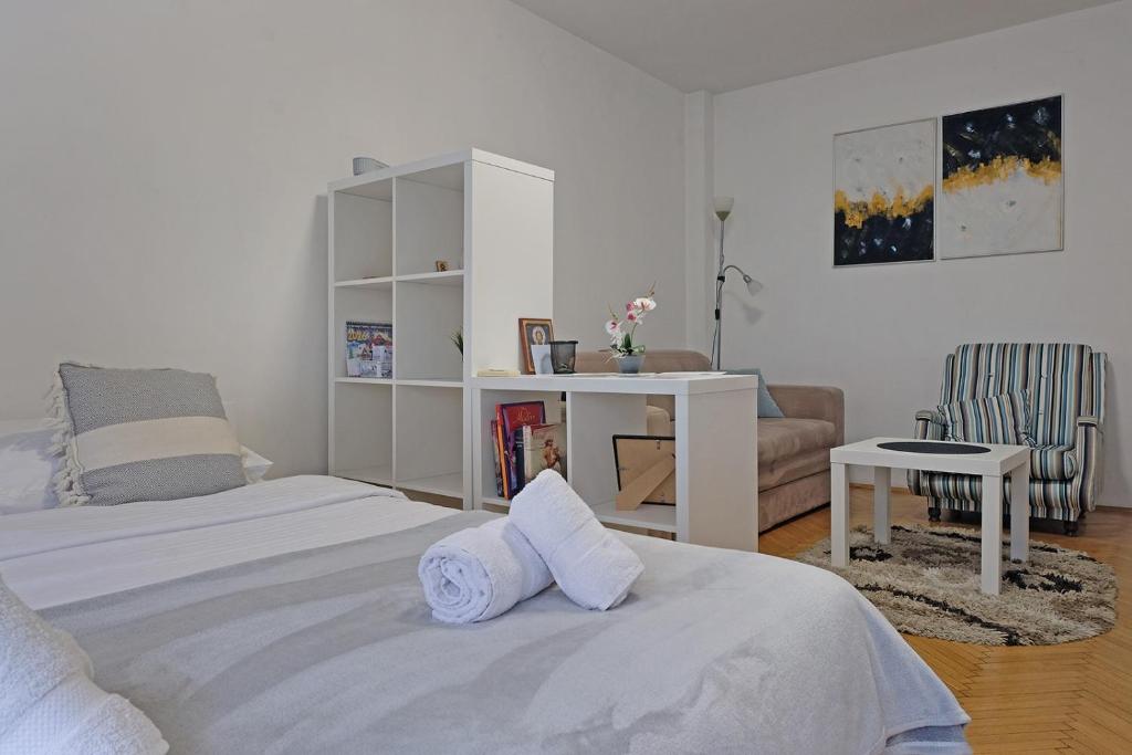 Vintage Dream Apartment - 1