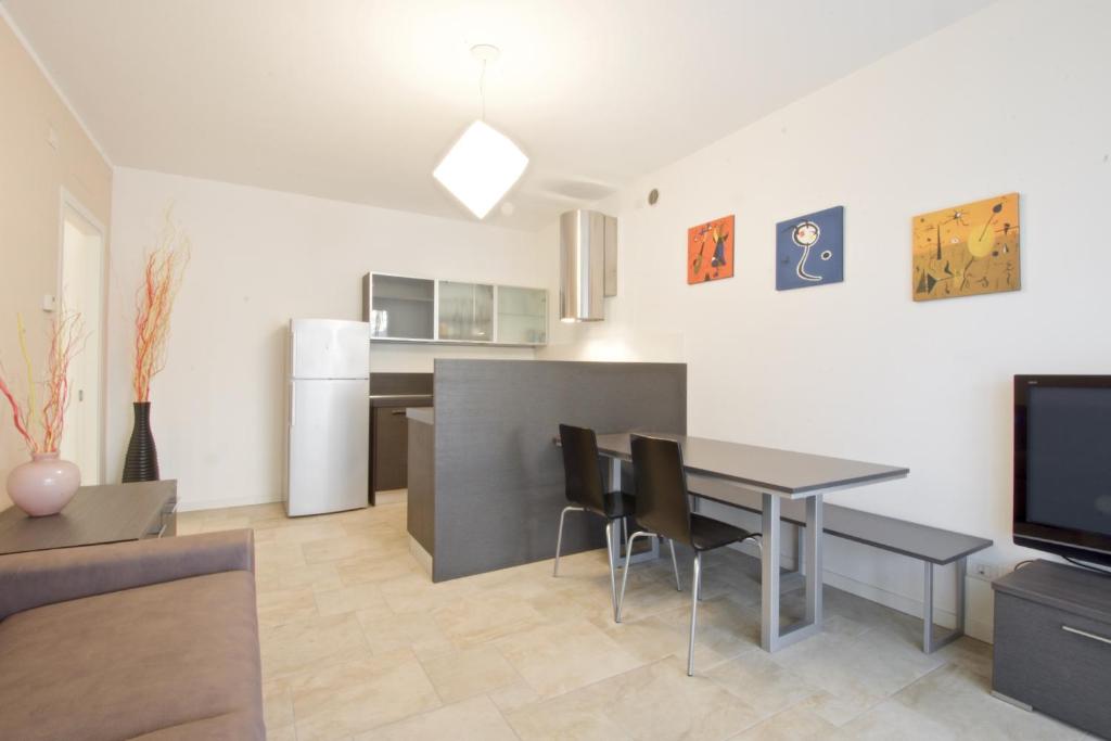 Le Residenze Mediterranee Apartments - 3