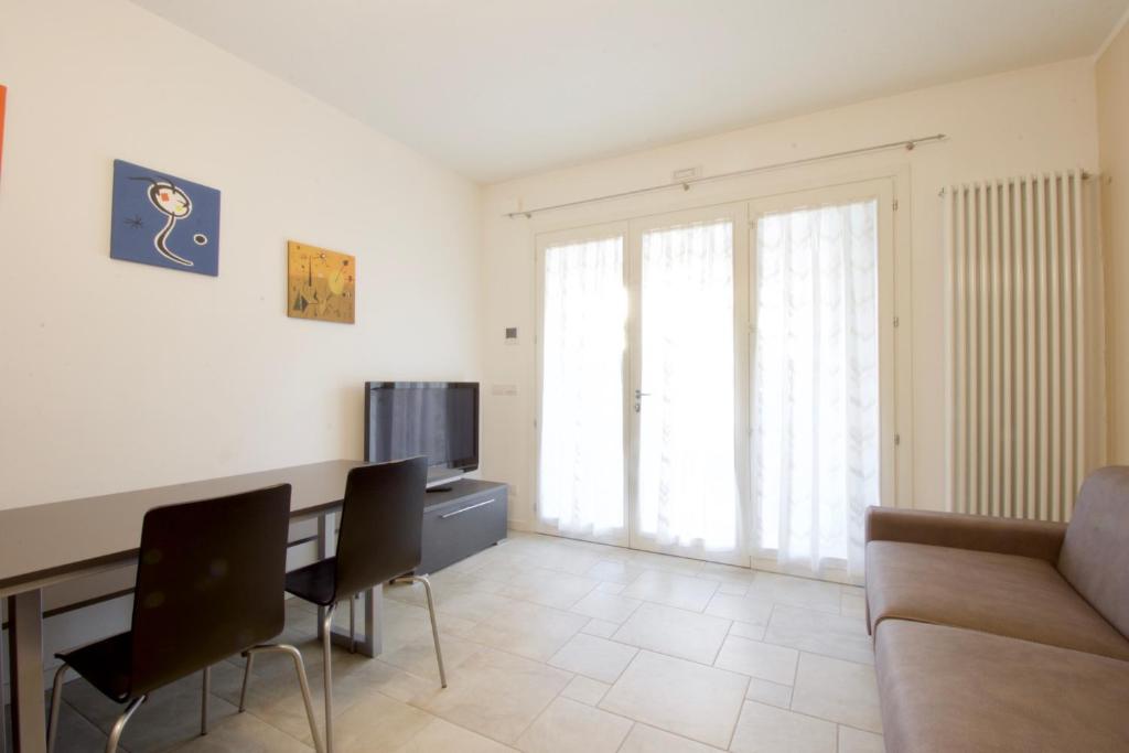 Le Residenze Mediterranee Apartments - 5