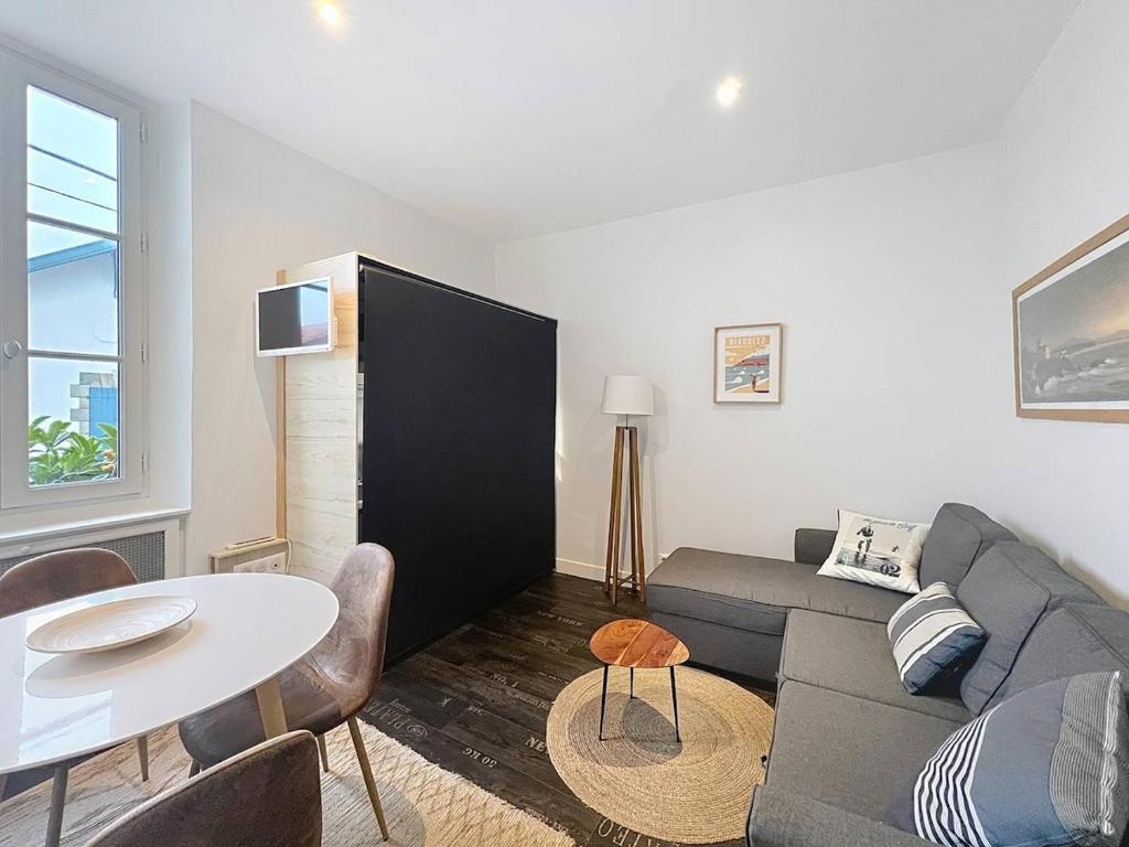 T2 Biarritz Beaurivage au 1er Etage - 4