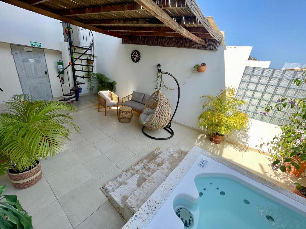 Casa Badillo 4 3br CRAZY ROOFTOP oldcity jacuzzi AC hottub wifi - 4