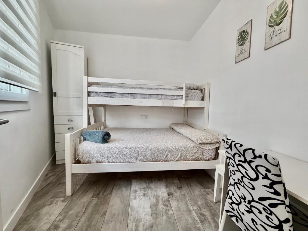 A8 - Apartamento en La Carihuela, 2 dormitorios, Wifi, a 100 metros de la playa - 5