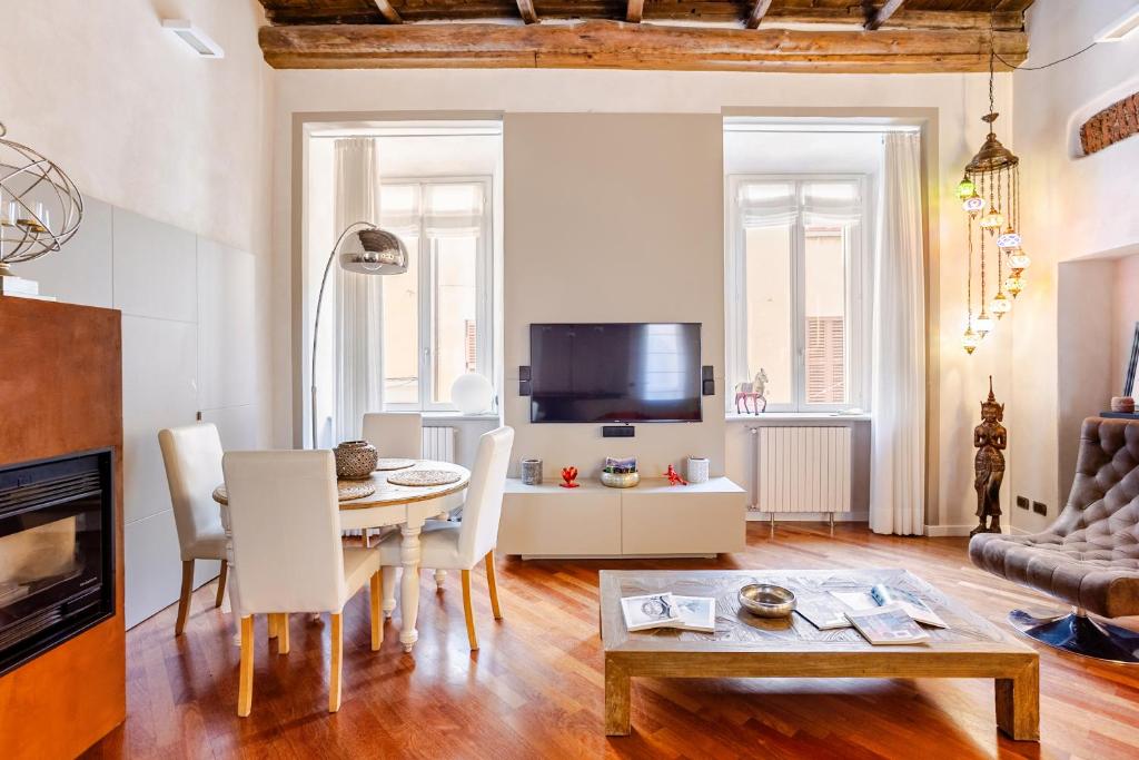 Kindness Art Apartment Arona Historic Center 110sqm Private Parking - 2