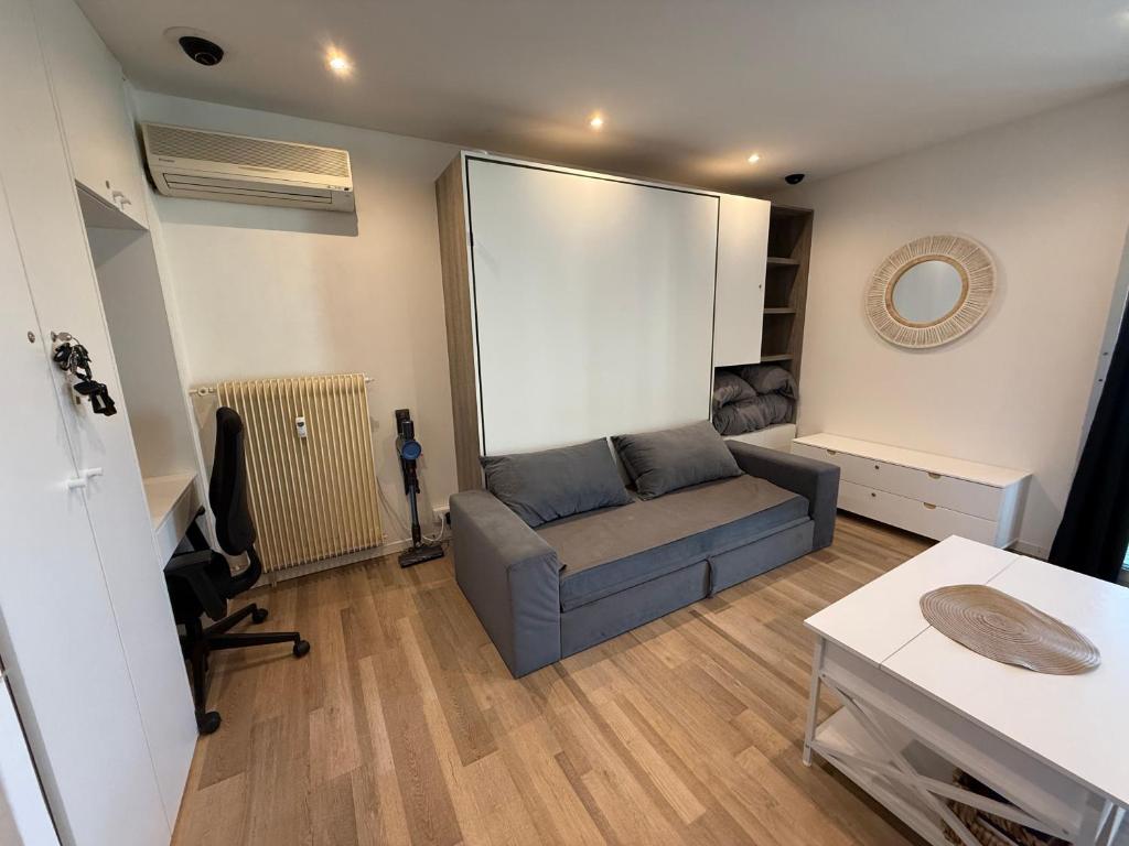 Air-conditioned studio comfort & cozy - 3
