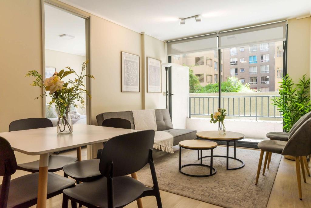 Modern 2BR2BA Apartment in Downtown Santiago - 5