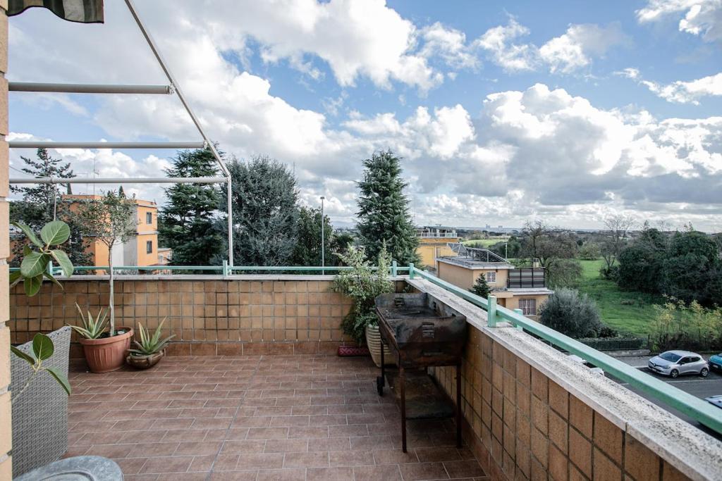 Bright three-room apartment near downtown - 3