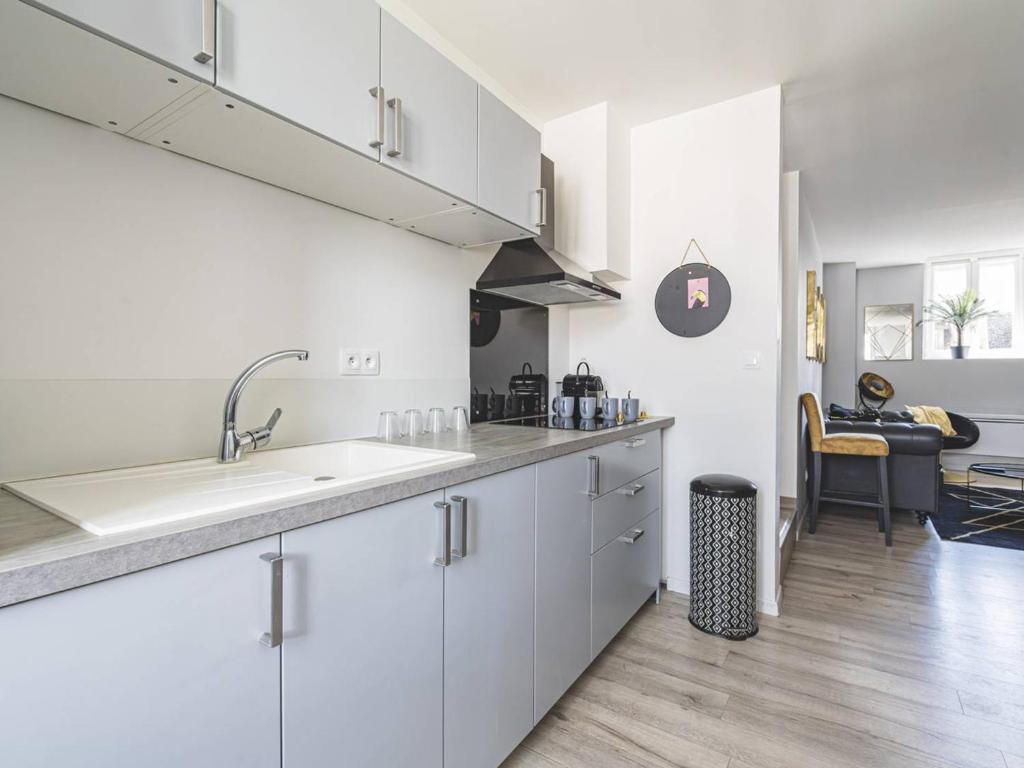 Somptueux Appartement au cœur de Reims - FR-1-870-5 - 3