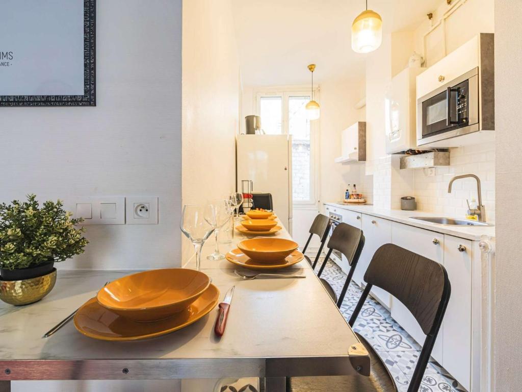 Appartement Lumière Hypercentre avec Wi-Fi à Reims - FR-1-870-14 - 4